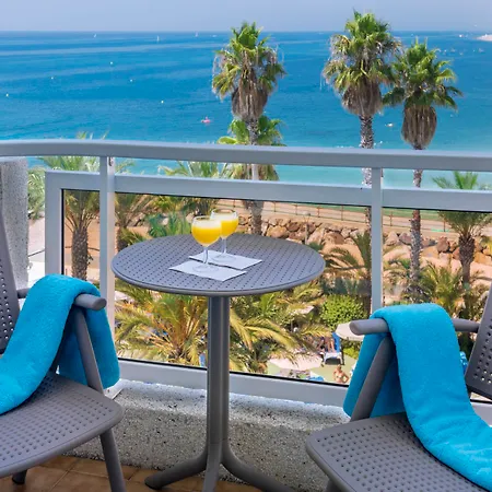 Hotel Caprici &