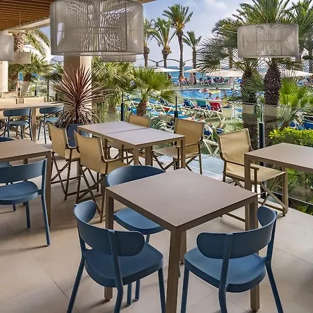 Caprici & Hotel 4*