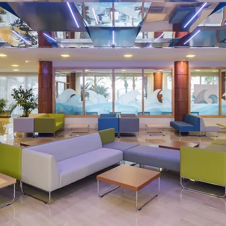 Caprici & Ξενοδοχείο Σάντα Σουζάνα