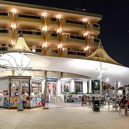 Caprici & Σάντα Σουζάνα