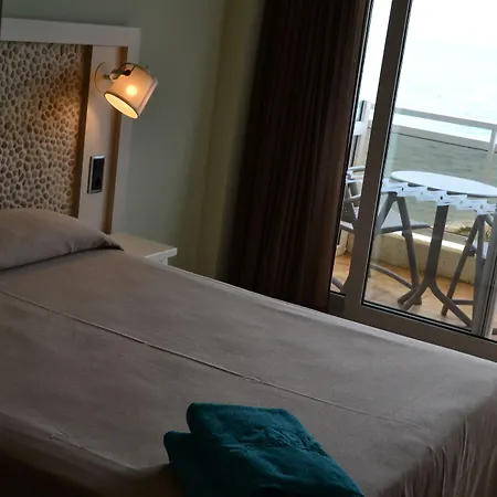 Caprici & Ξενοδοχείο Σάντα Σουζάνα