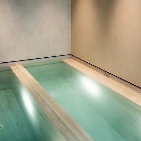 Hotel Caprici & 4*
