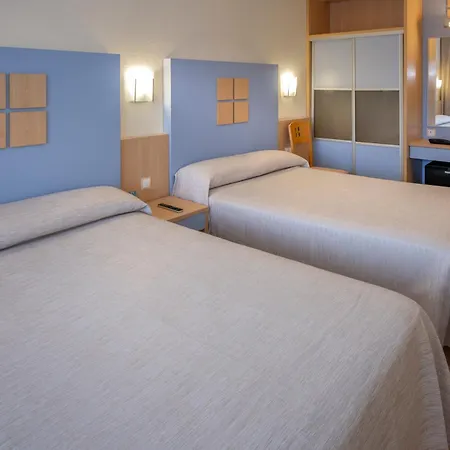 Hotel Caprici &